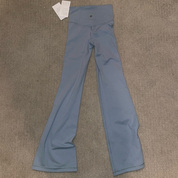 Athleta elation flare pants - Picture 2 of 3